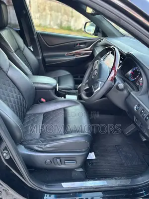 Toyota Harrier 2.0 2016 Black