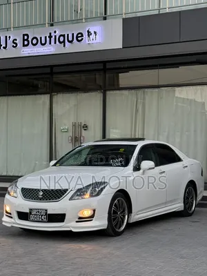 Toyota Crown 2009 White