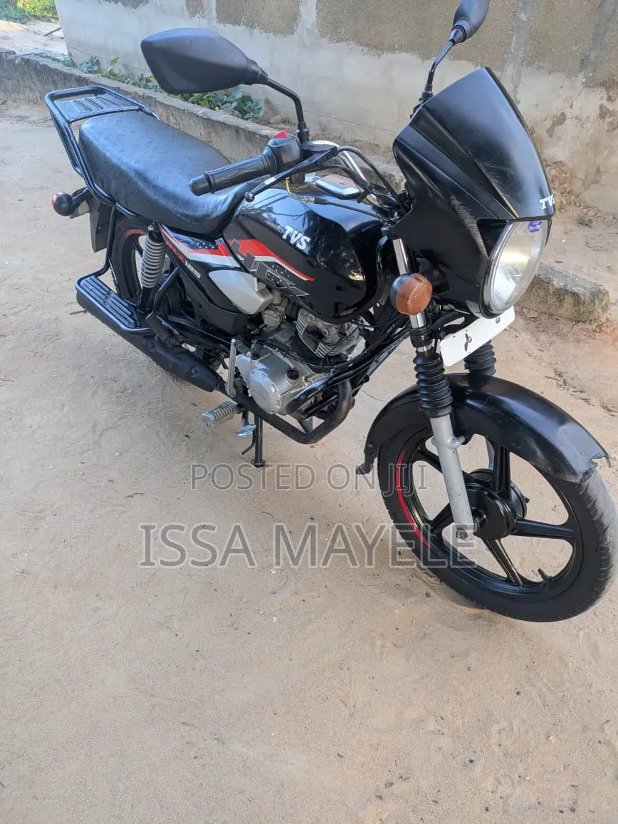 TVS HLX 125 2025 Black