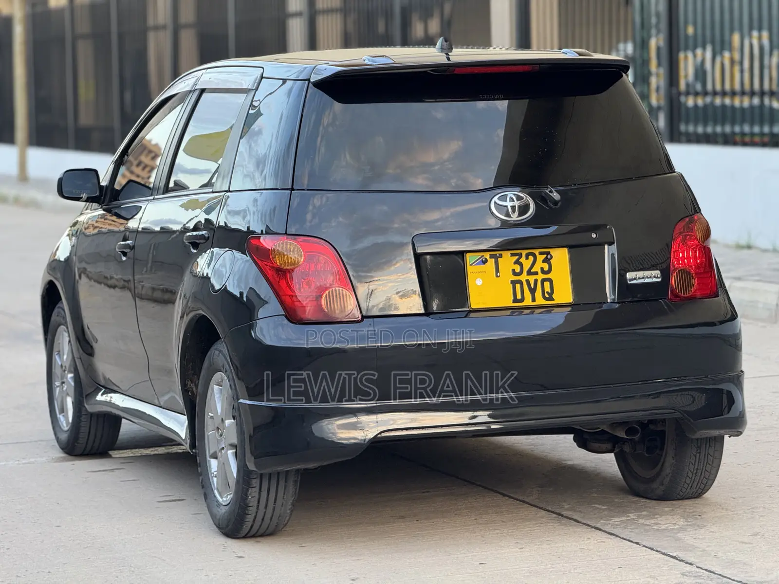 Toyota IST 2003 Black
