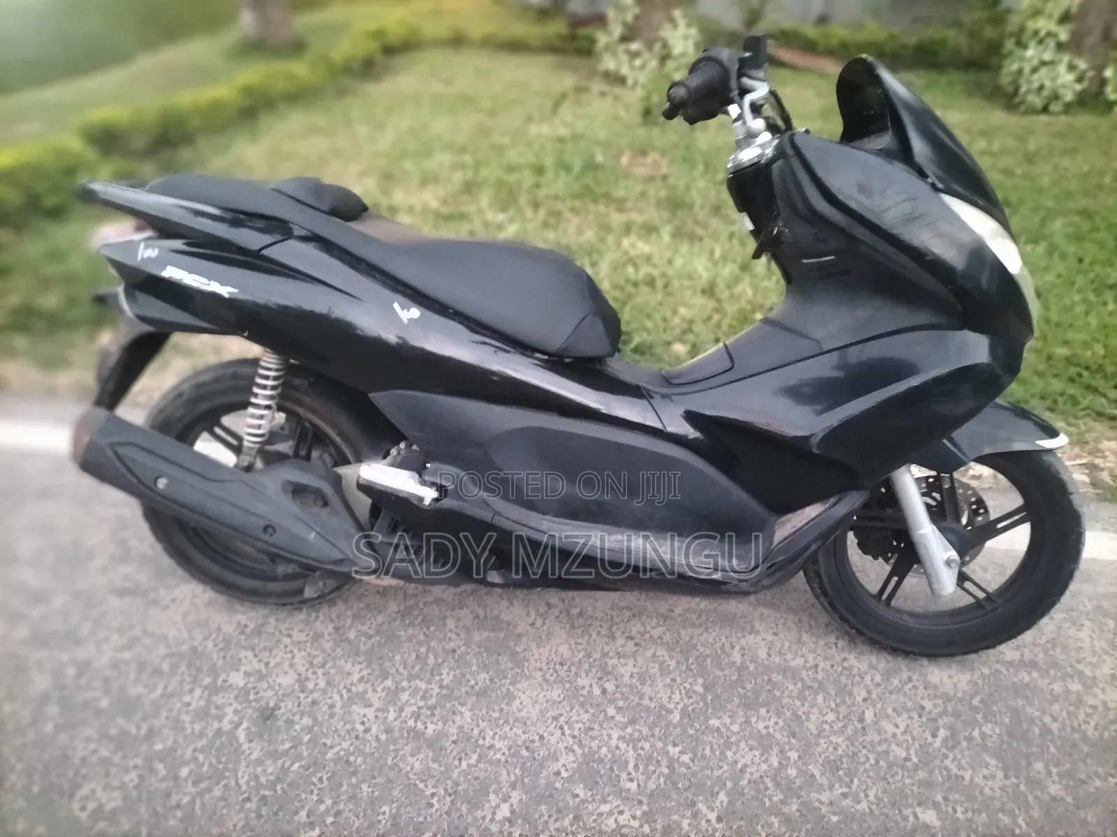 Honda 2022 Black