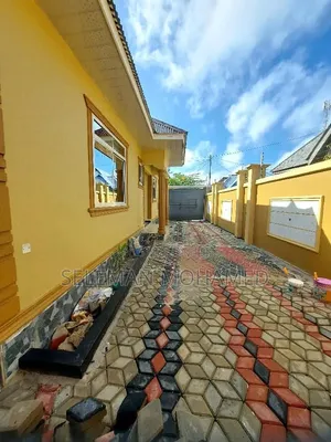Furnished 3bdrm House in Biriani Real Estate, Chamazi for sale