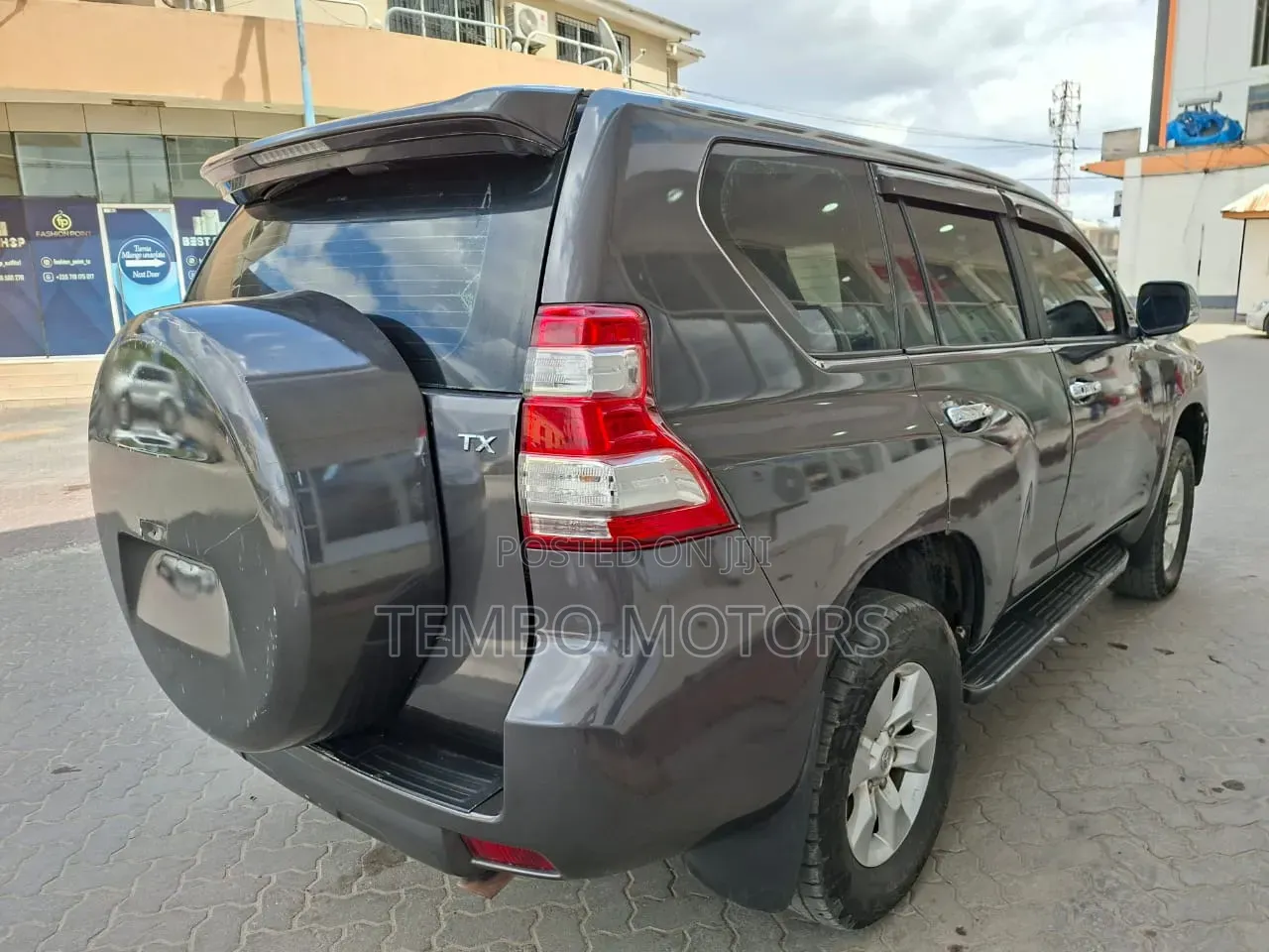 Toyota Land Cruiser Prado 2010 Gray