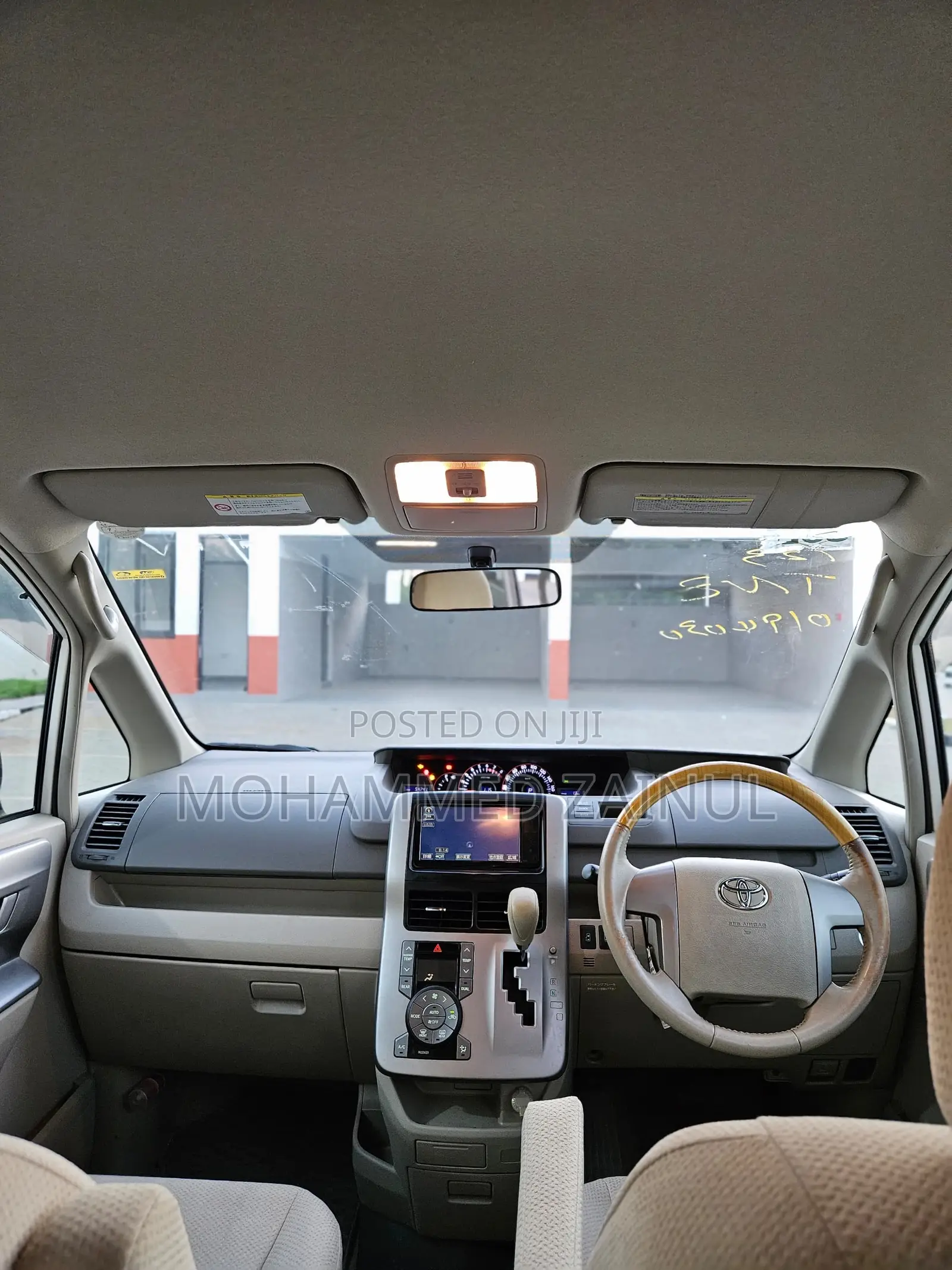 Toyota Noah 2.0 FWD (8 Seater) 2020 White