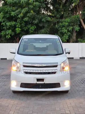 Toyota Noah 2.0 FWD (8 Seater) 2020 White