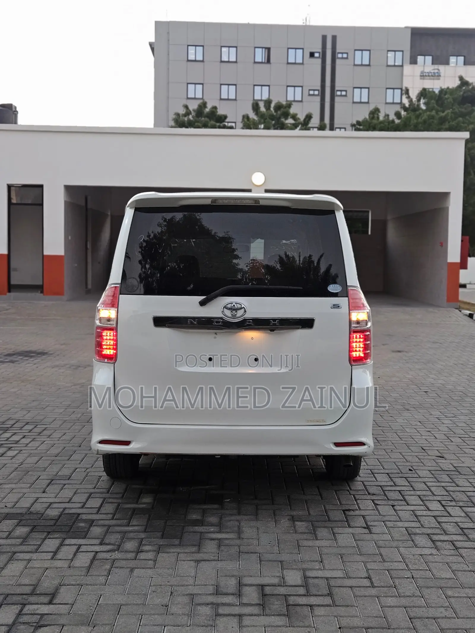Toyota Noah 2.0 FWD (8 Seater) 2020 White