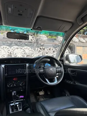 Toyota Fortuner 2.4 D AWD 2023 Silver