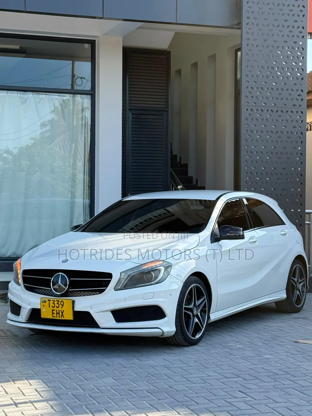 Mercedes-Benz A-Class 2014 White