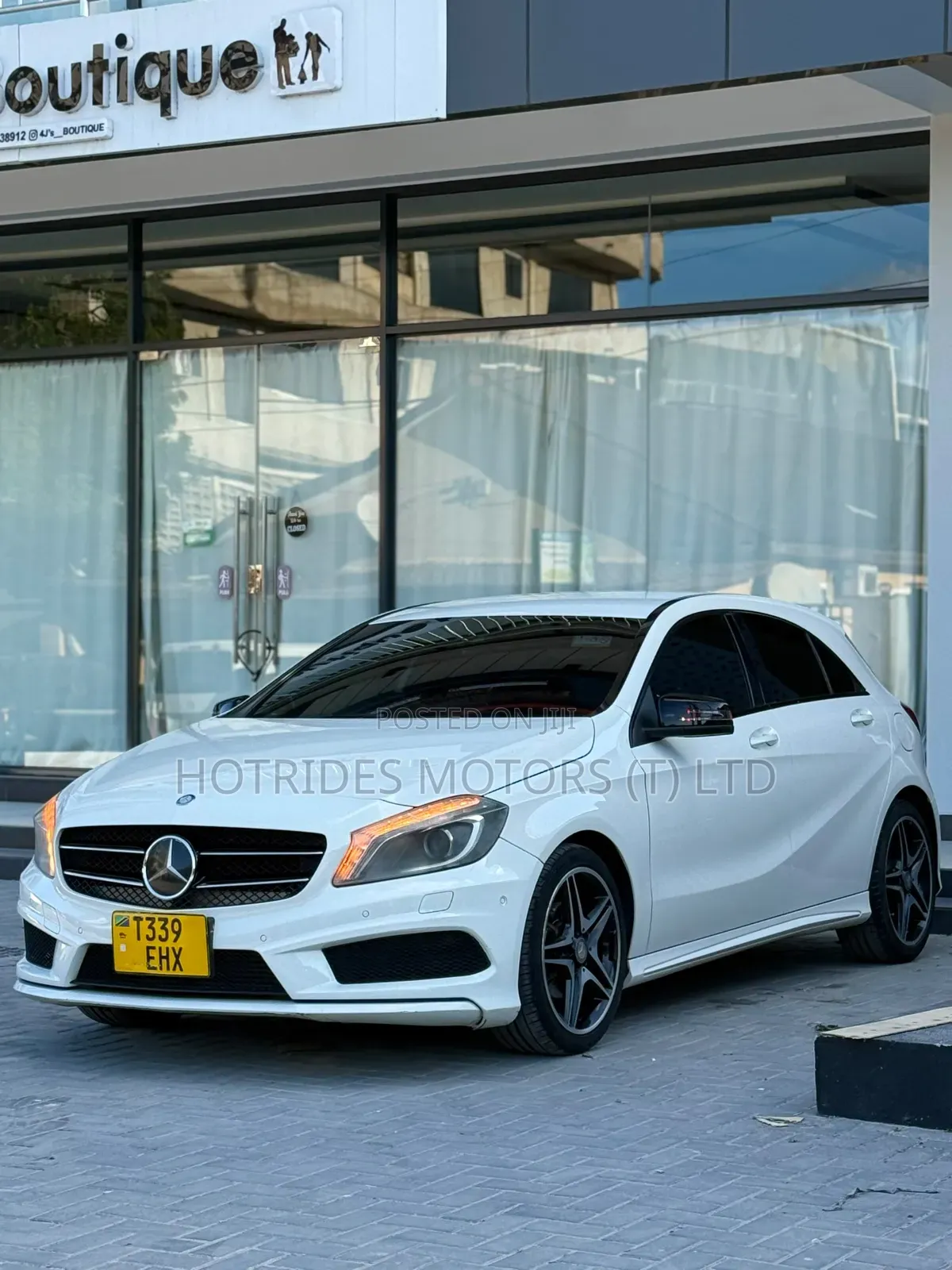 Mercedes-Benz A-Class 2014 White