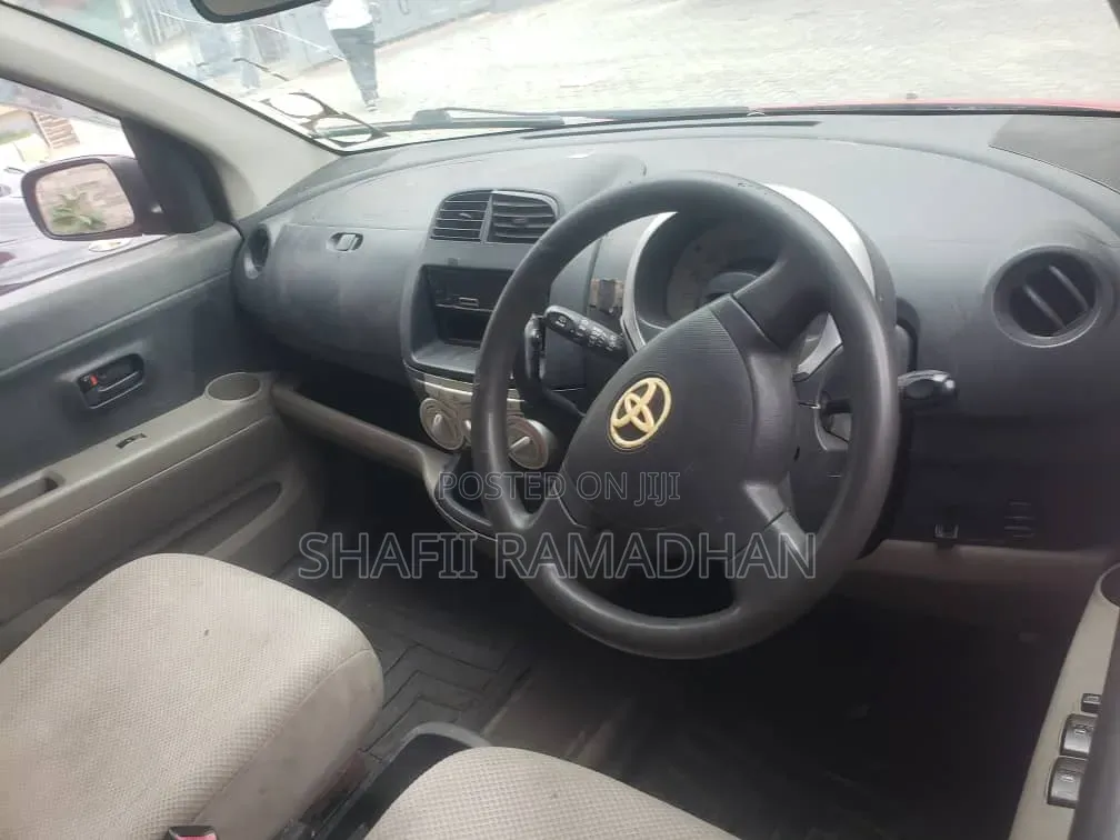 Toyota Passo 2014 Red