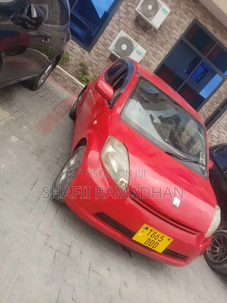 Toyota Passo 2014 Red
