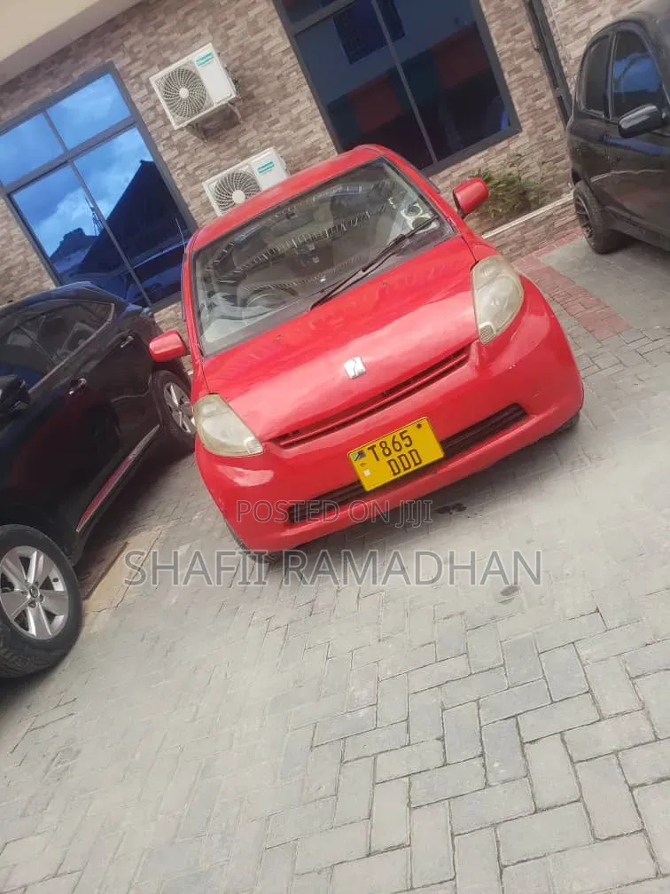 Toyota Passo 2014 Red