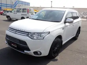 Mitsubishi Outlander 2015 Pearl