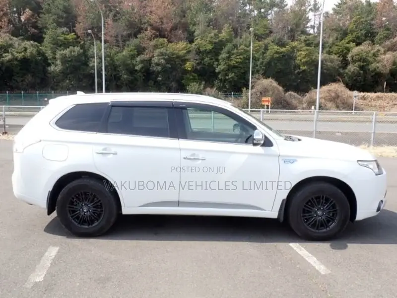 Mitsubishi Outlander 2015 Pearl