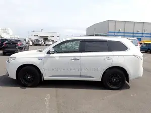 Mitsubishi Outlander 2015 Pearl