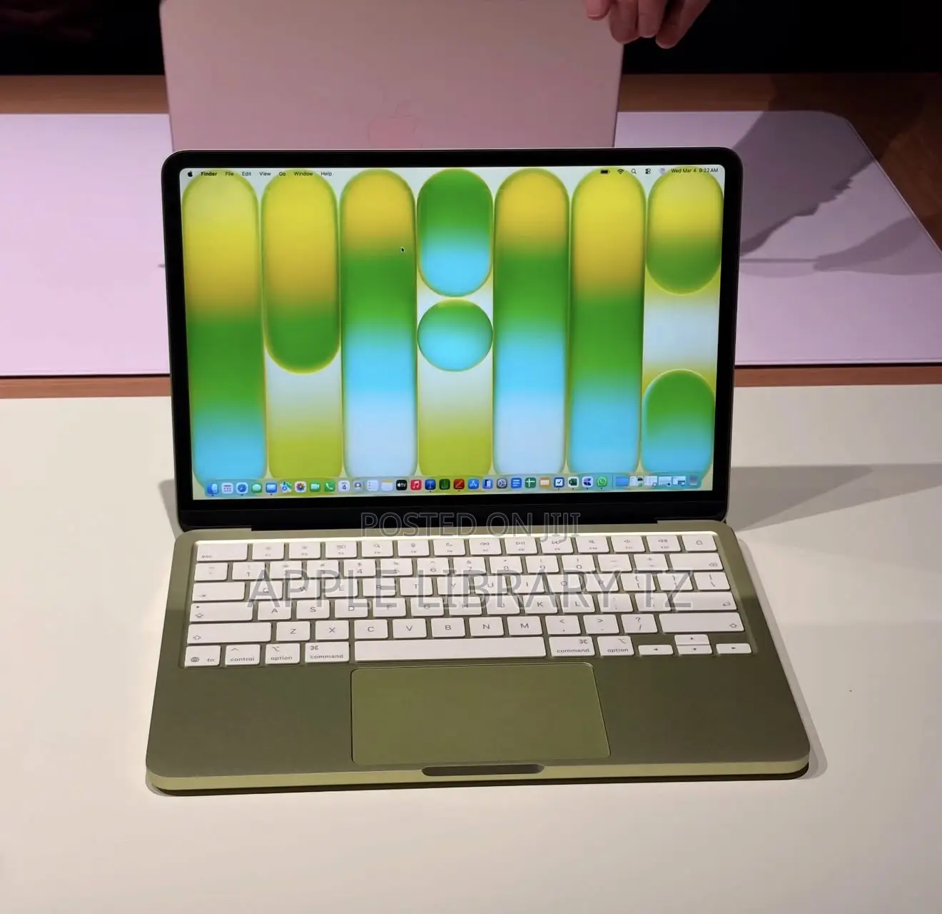 New Laptop Apple MacBook Neo 2026 8GB Apple M5 Pro SSD 256GB