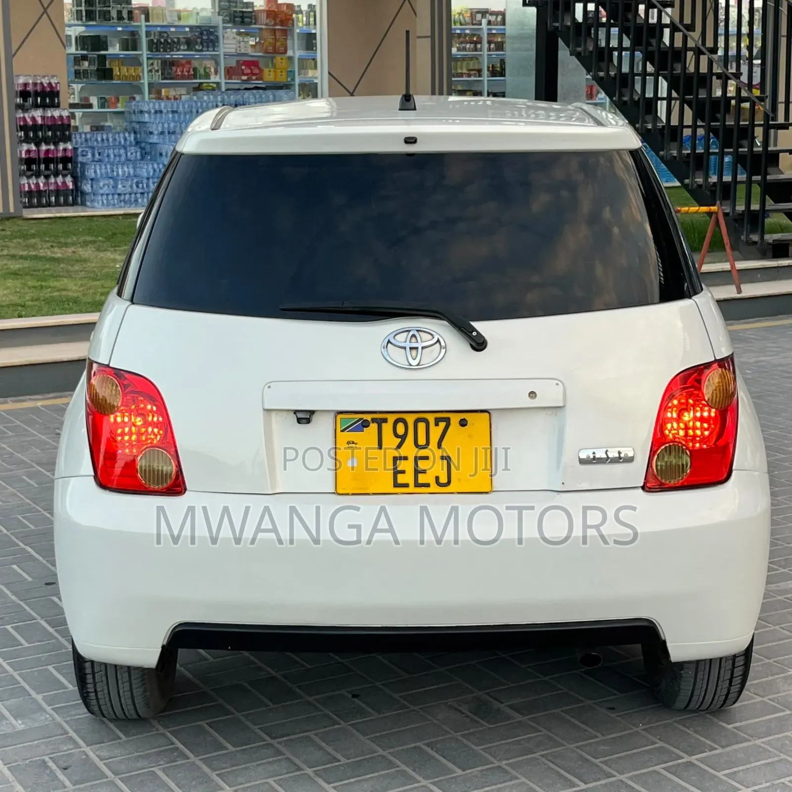 Toyota IST 2005 White
