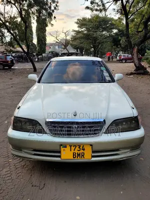 Toyota Cresta 2001 White