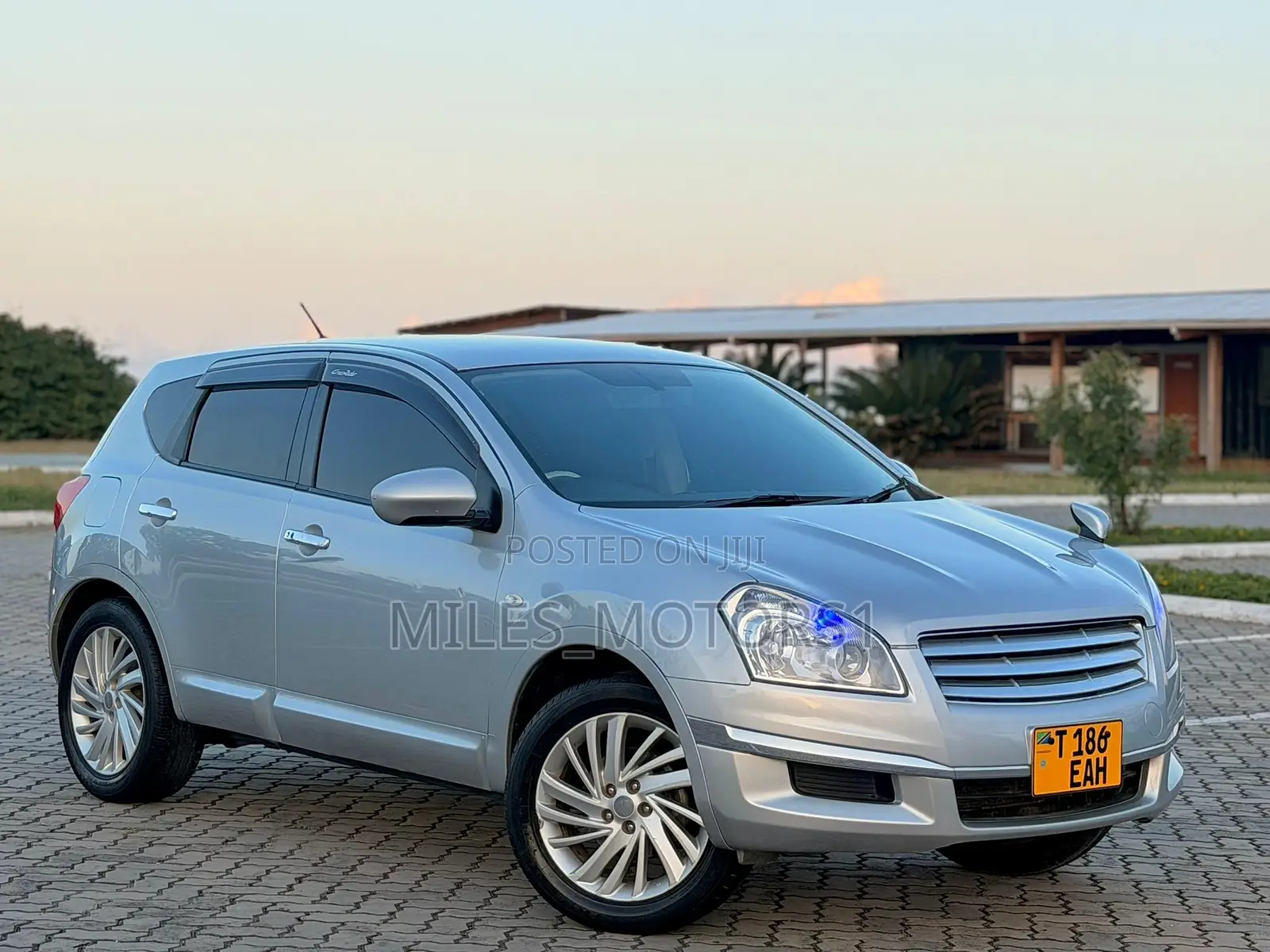 Nissan Dualis 2011 Silver