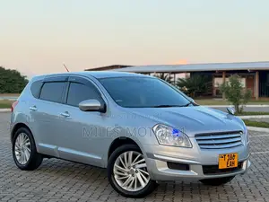 Nissan Dualis 2011 Silver