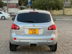 Nissan Dualis 2011 Silver