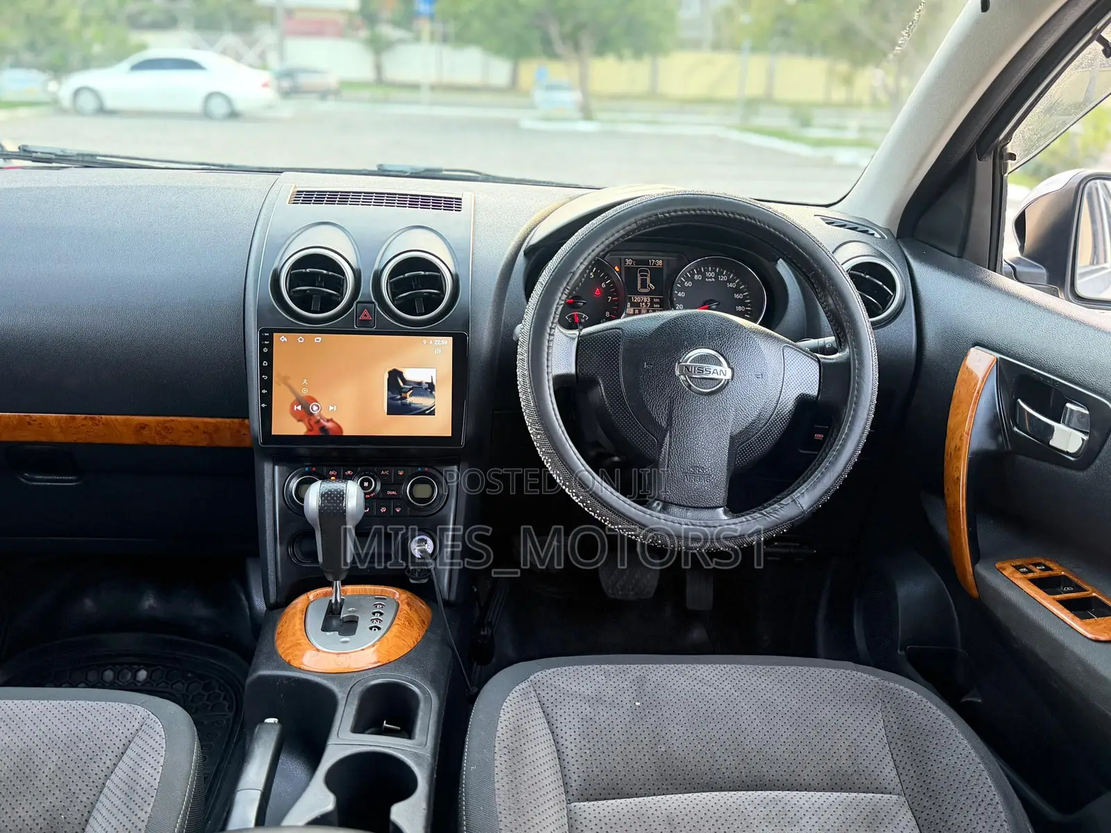 Nissan Dualis 2011 Silver