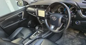 Toyota Fortuner 2021 Beige