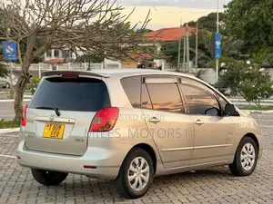Toyota Corolla Spacio 2004 Silver