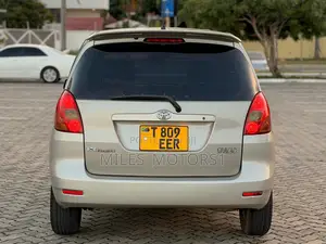 Toyota Corolla Spacio 2004 Silver