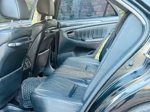 Toyota Crown 2006 Black