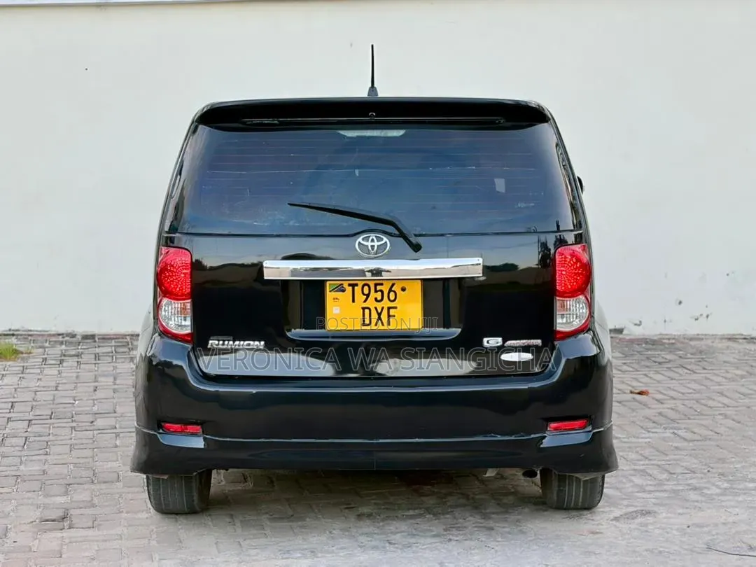 Toyota Corolla Rumion 2008