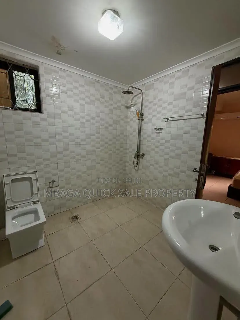 2bdrm Apartment in Mikocheni for rent