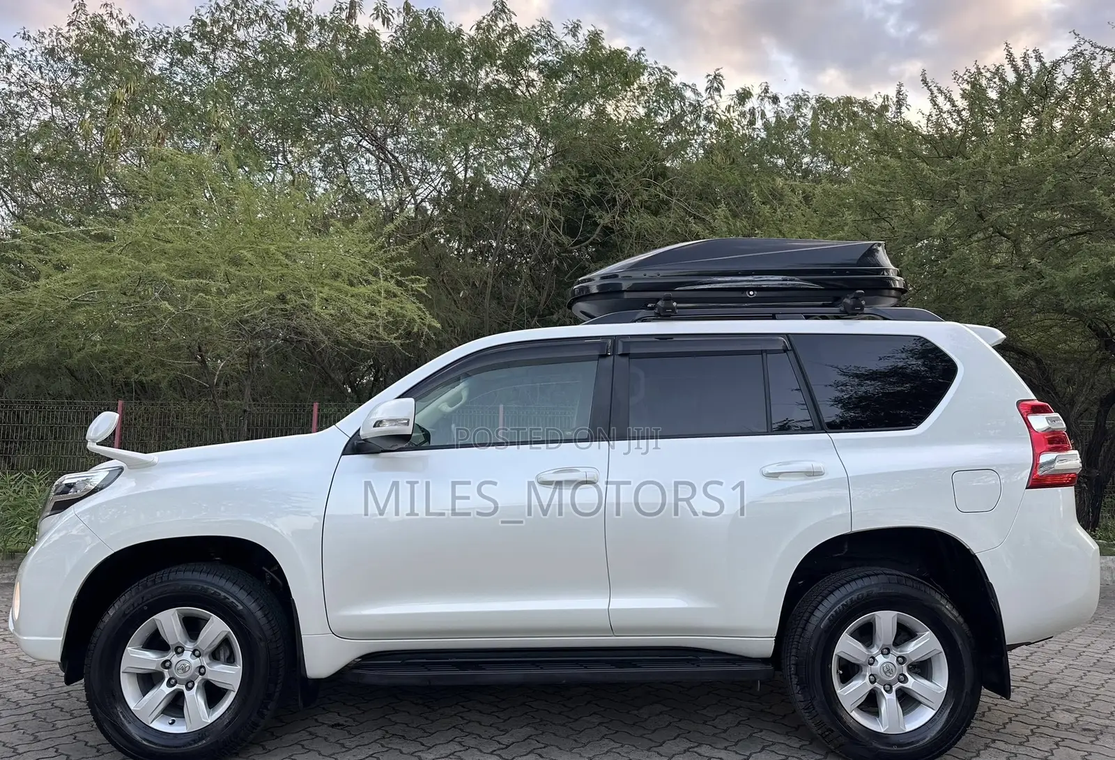 Toyota Land Cruiser Prado 2016 White