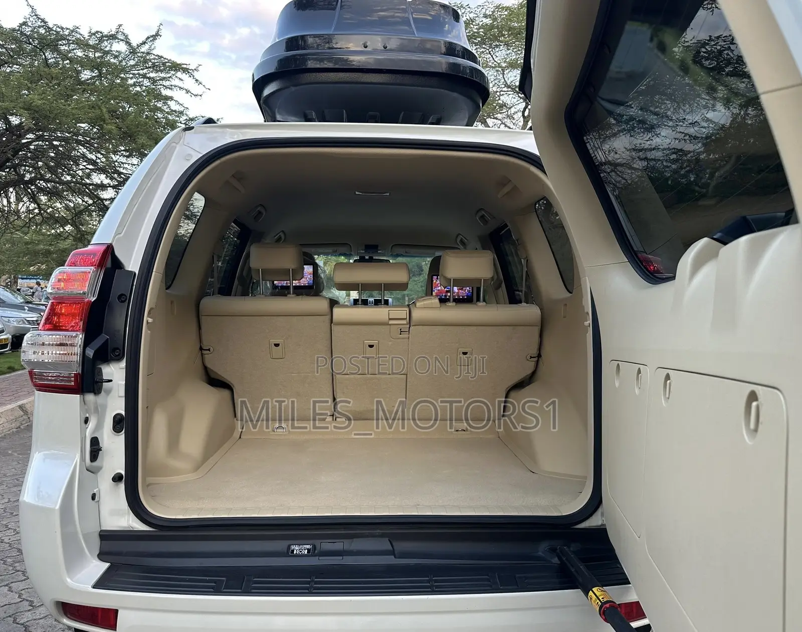 Toyota Land Cruiser Prado 2016 White