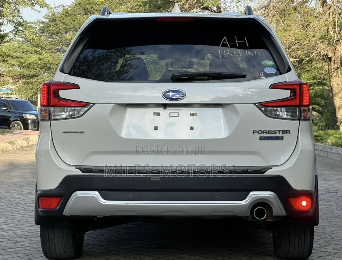 Subaru Forester 2019 White