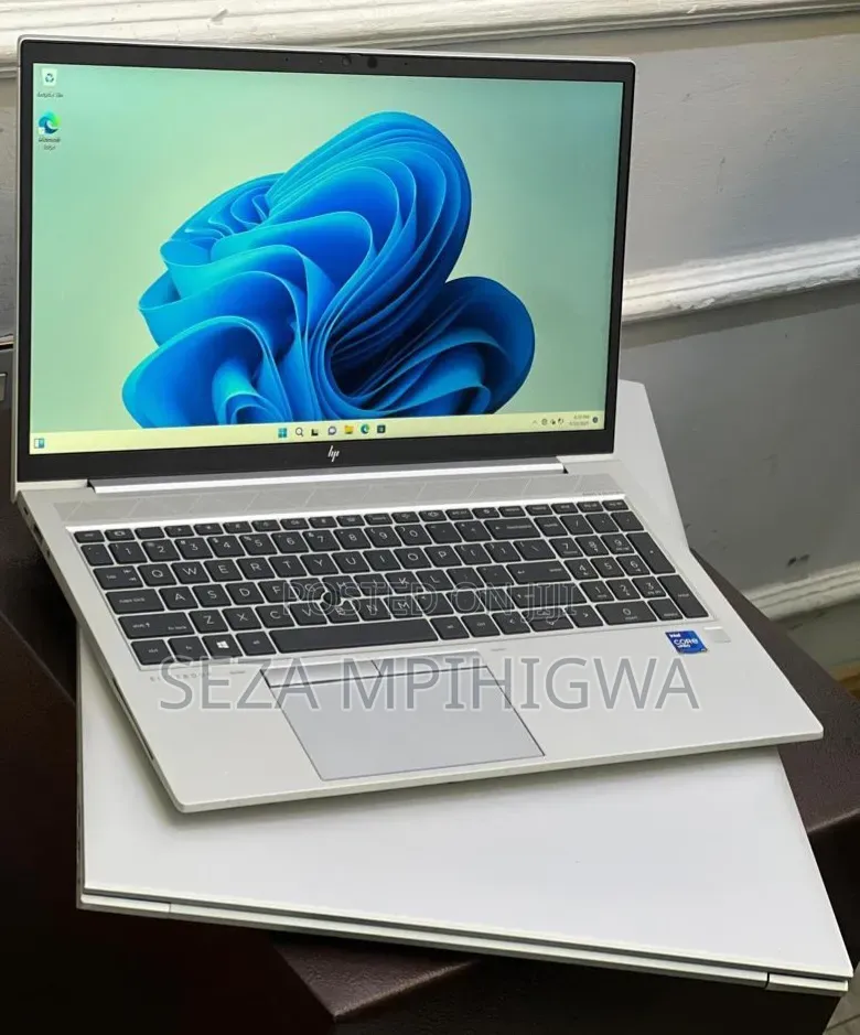 Laptop HP EliteBook 850 G8 16GB Intel Core i7 SSD 256GB