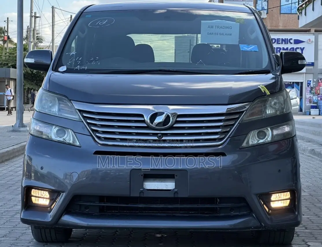 Toyota Vellfire 2011 Grey