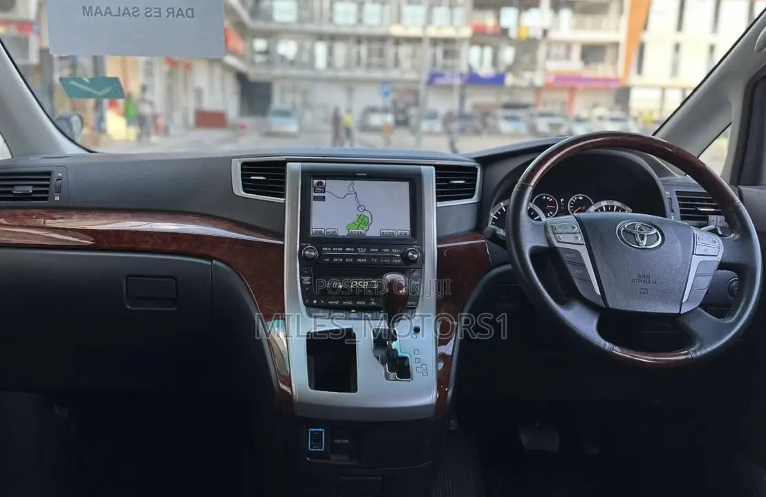 Toyota Vellfire 2011 Grey