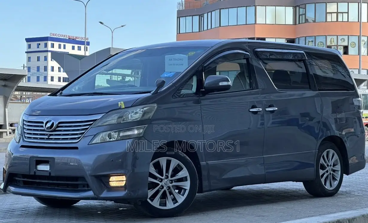 Toyota Vellfire 2011 Grey