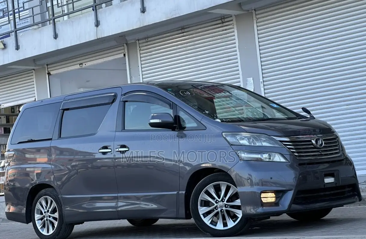 Toyota Vellfire 2011 Grey