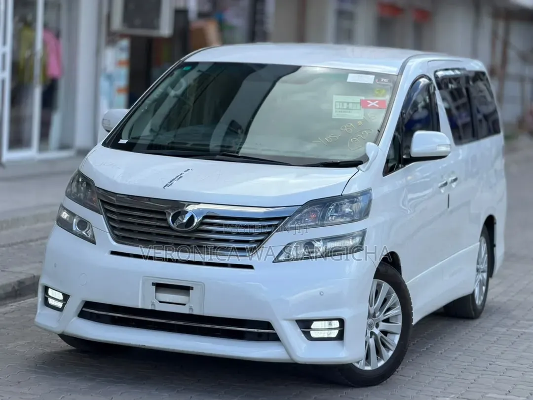 Toyota Alphard 2011 White