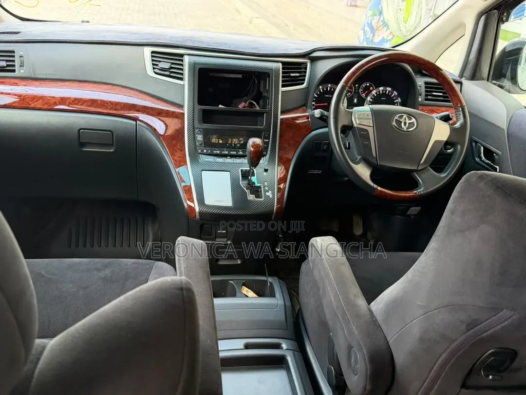 Toyota Alphard 2011 White