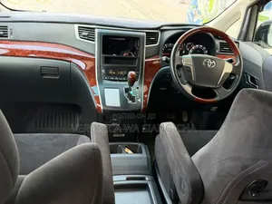 Toyota Alphard 2011 White