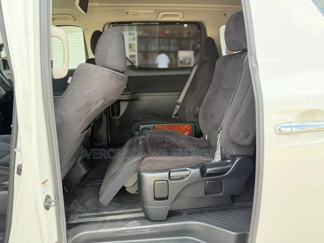 Toyota Alphard 2011 White