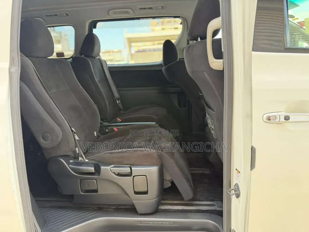 Toyota Alphard 2011 White
