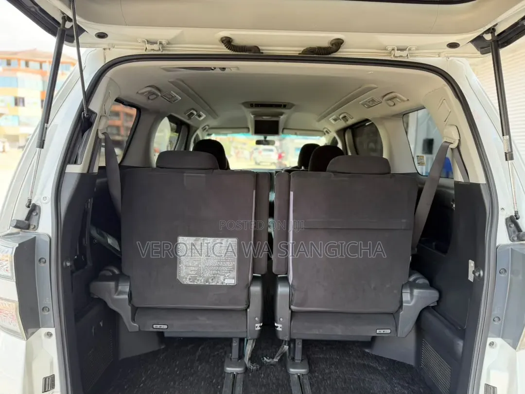 Toyota Alphard 2011 White