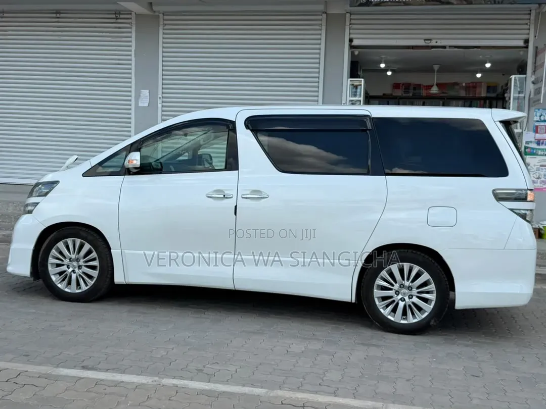 Toyota Alphard 2011 White