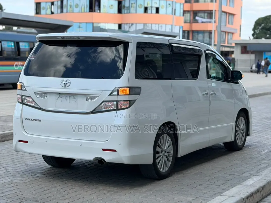 Toyota Alphard 2011 White