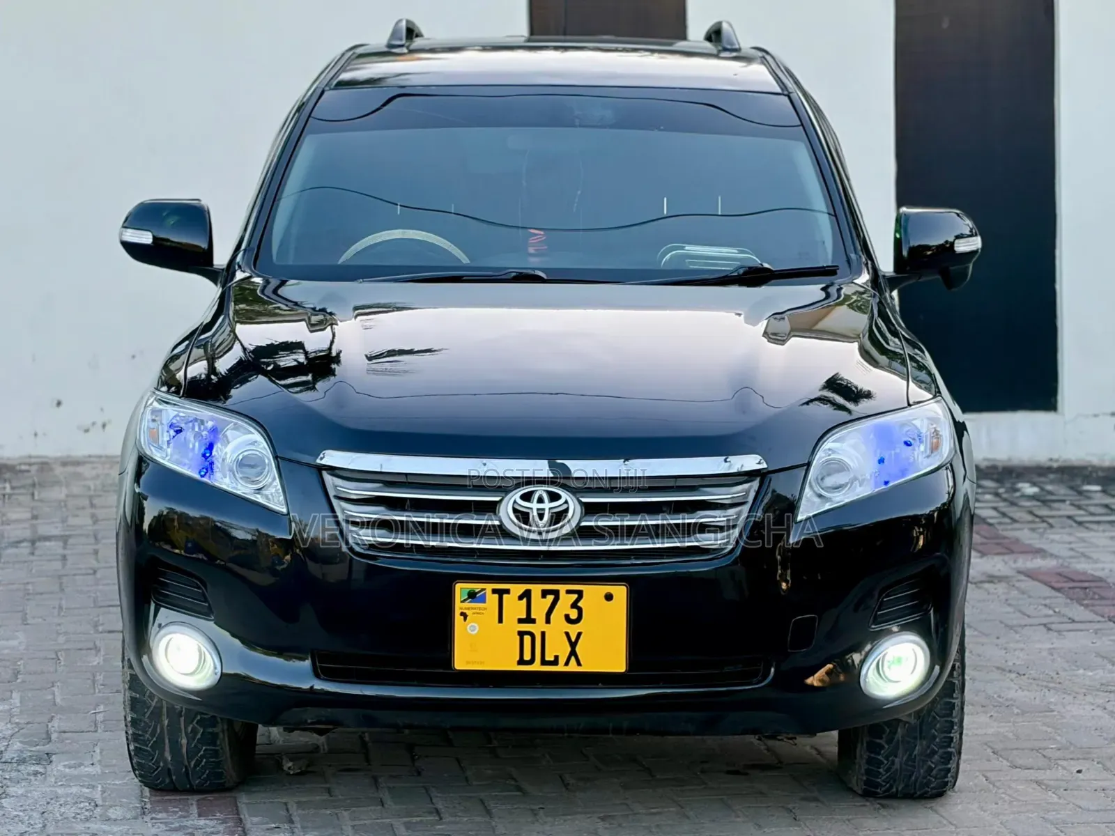 Toyota Vanguard 2010 Black