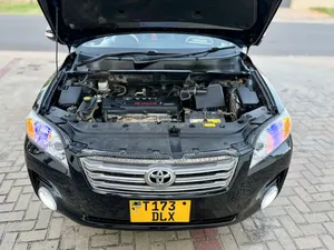 Toyota Vanguard 2010 Black